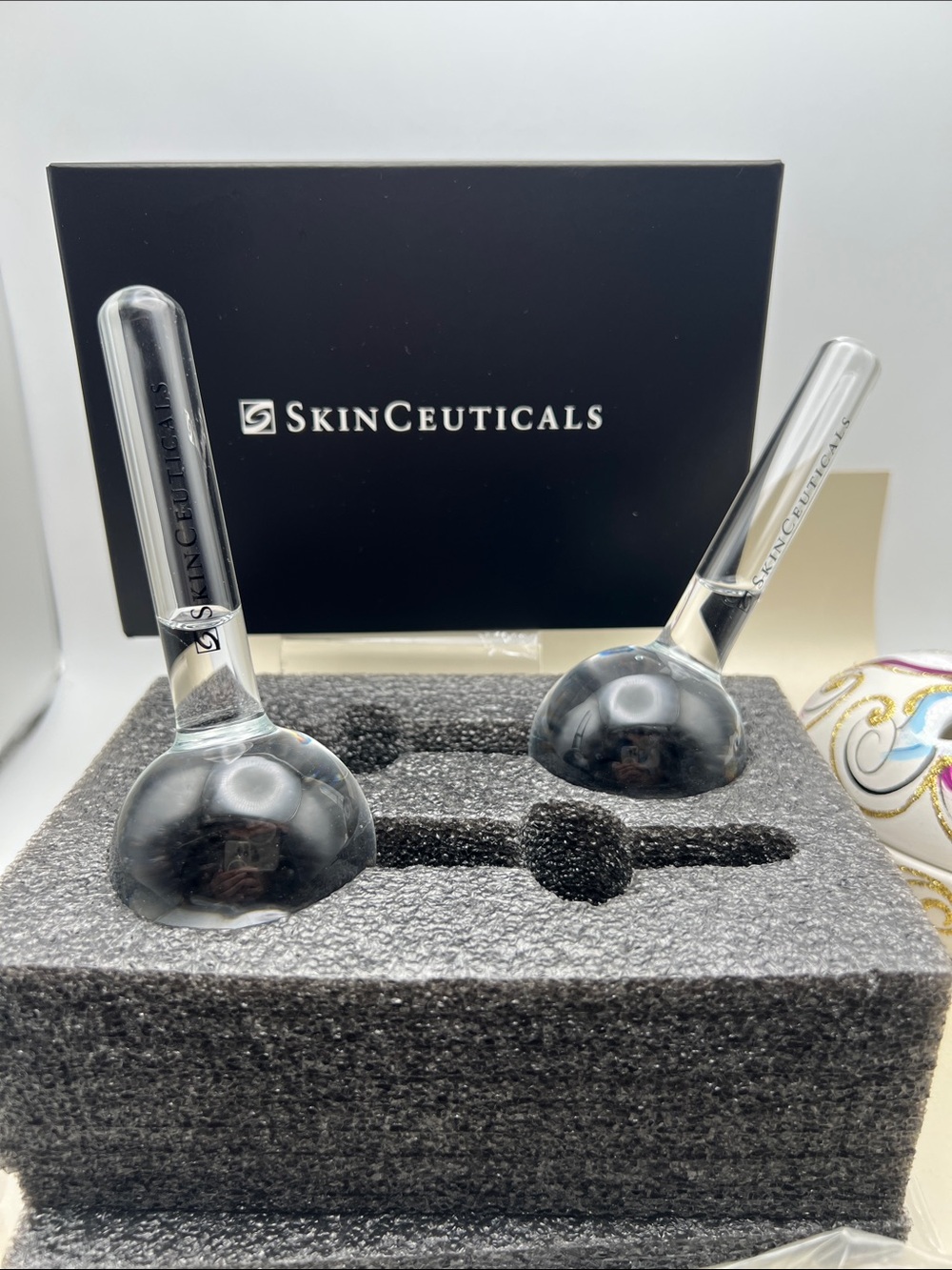SkinCeuticals-A Cooling Massager Lymphatic Flow, Blood Circulation For Puffiness